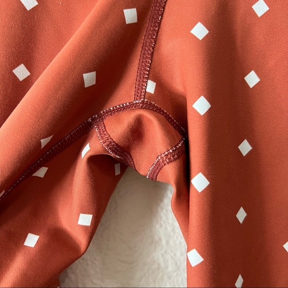 DYI- High Waist  Rick/Waist Diamond Print Leggings- XS - Picture 3 of 5